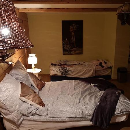Jagniątków Lesniczowkaヴィラ エクステリア 写真